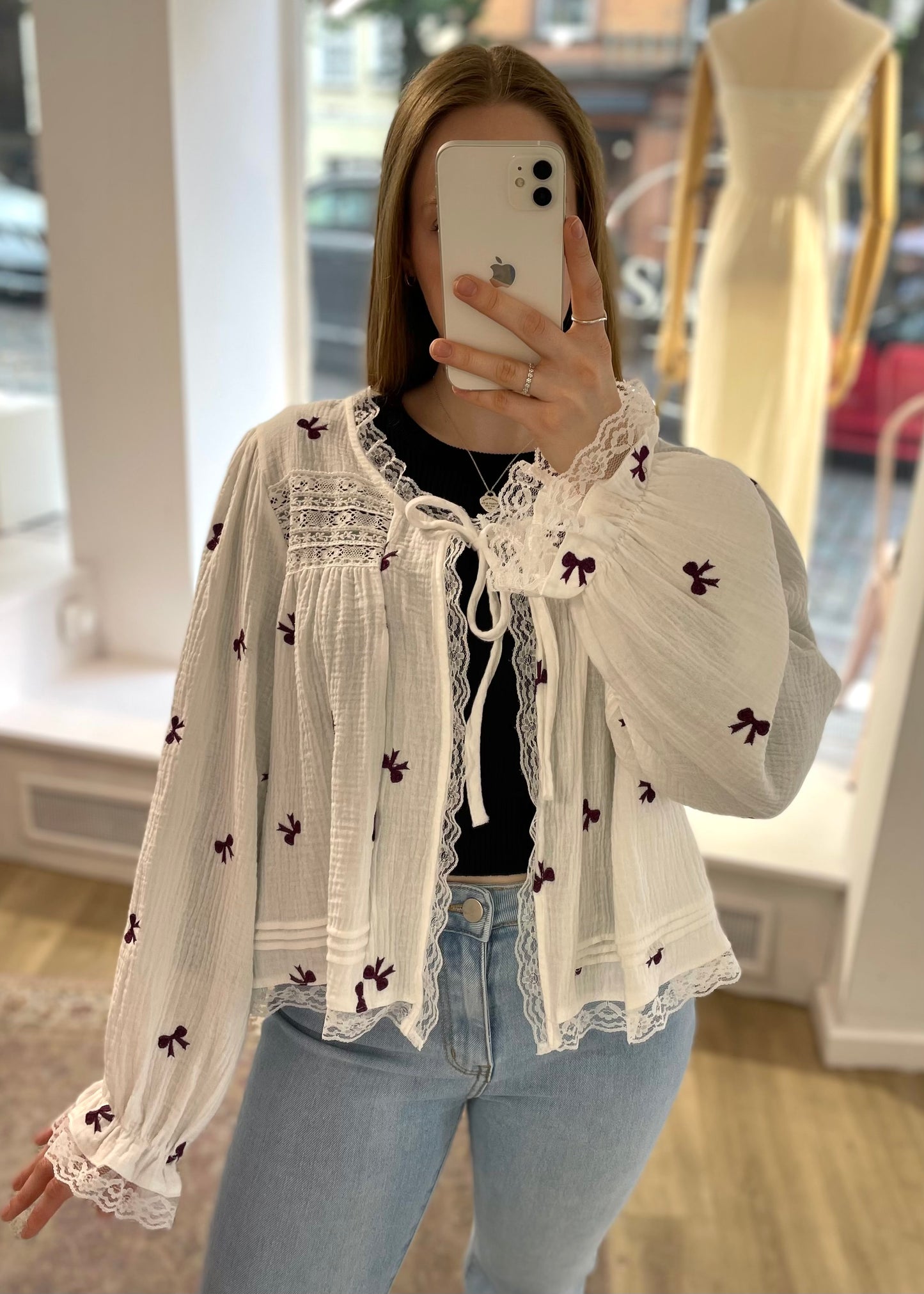 Musselinbluse mit Schleifen
