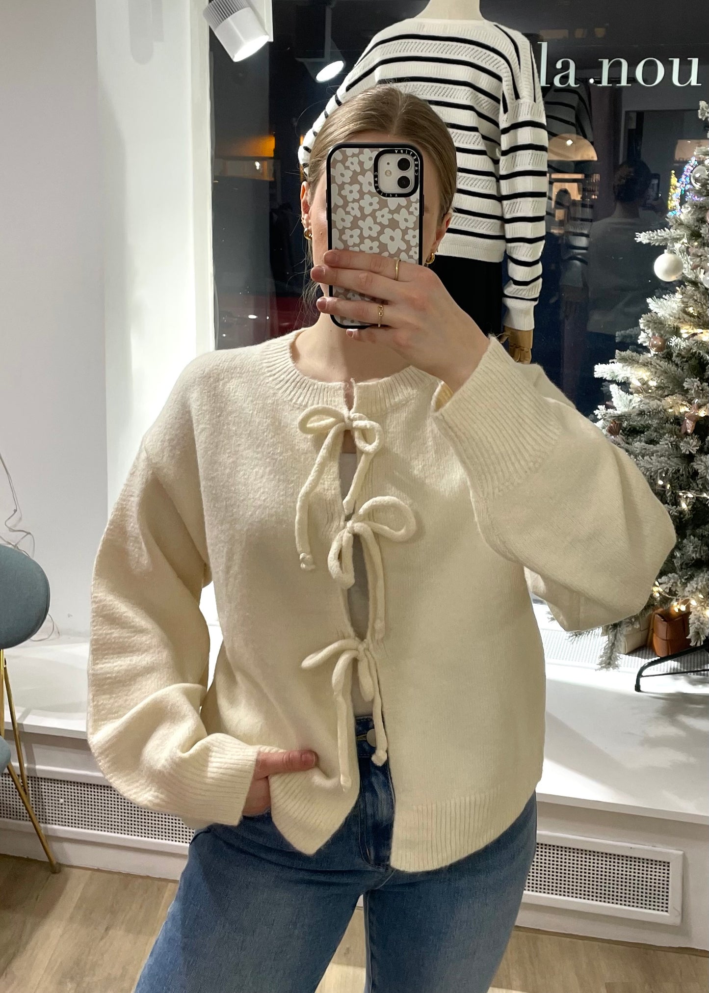 Cardigan Bow creme