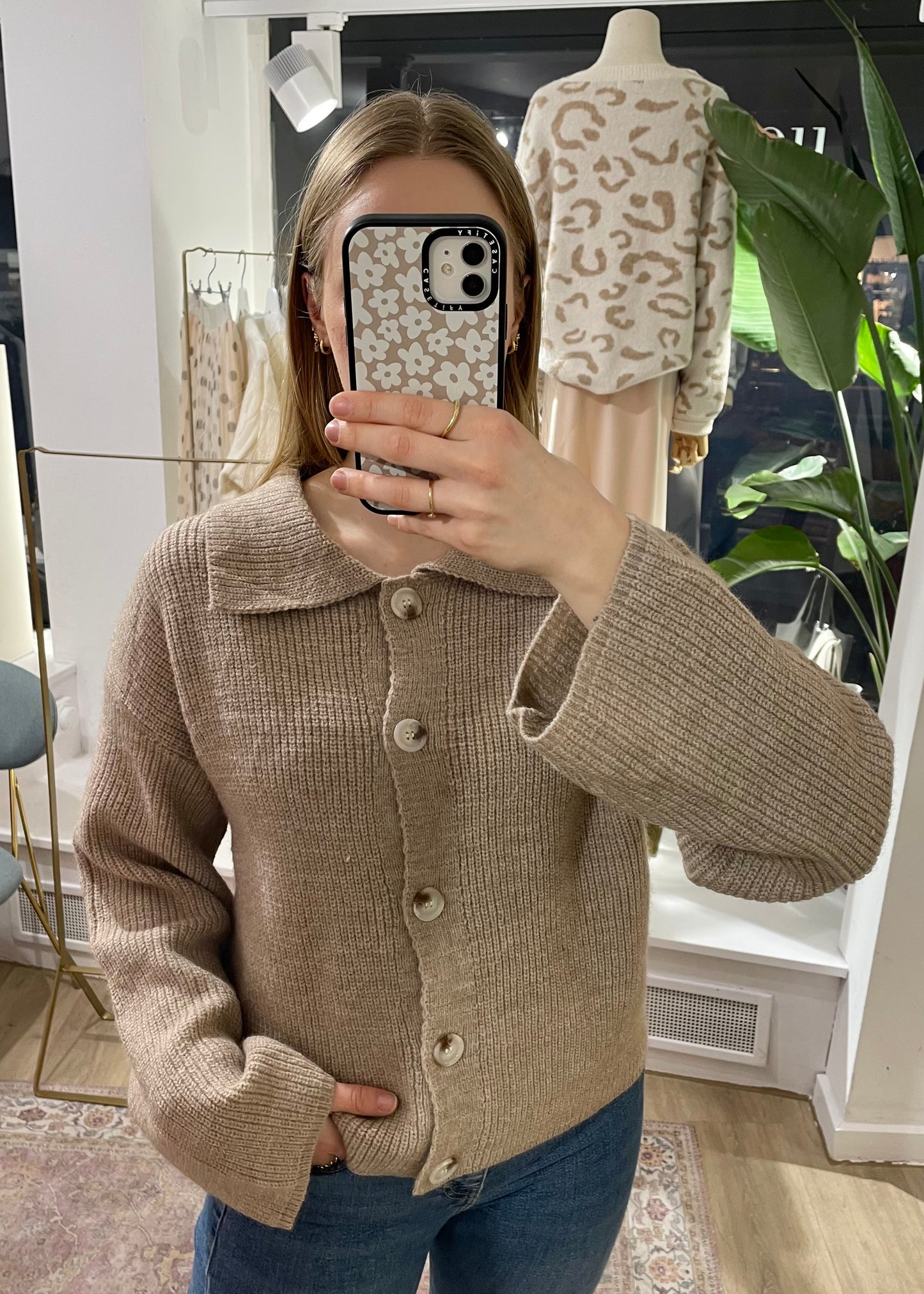 Cardigan mit Kragen