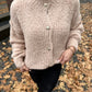 Kuscheliger Oversize-Strick-Cardigan mit Knopfleiste